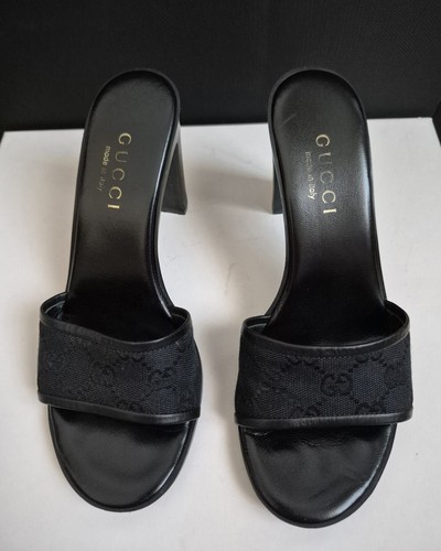 Gucci sandali neri con tacco