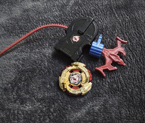 Toupie beyblade métal - toupie,