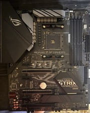 scheda madre asus rog strix