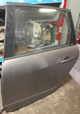 821017991R Porta post. SX