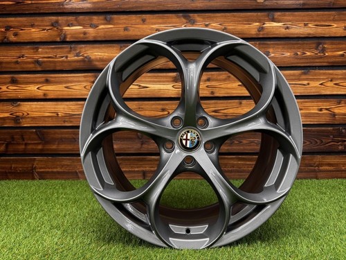 Pezzi cerchi alfa - 4,