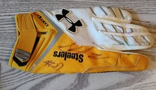 Guanto firmato Shamarko Thomas