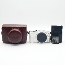 *Fotocamera mirrorless