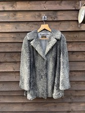 Charles Moss Furs, splendido