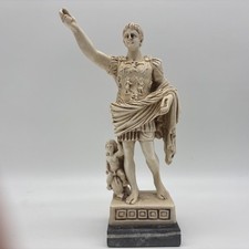 Statua prima porta Caio Giulio