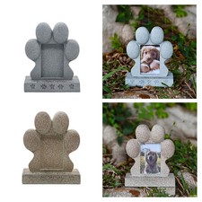 Lapidi commemorative per - , cani