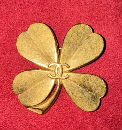 Spilla quadrifoglio chanel - spilla,