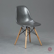 Vitra Eames Fibra di Vetro