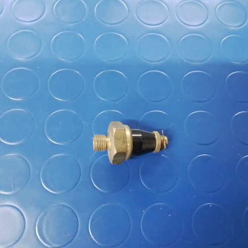 Sensore pressione olio per
