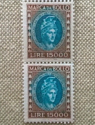 1982 due marche bollo - 1982.92,