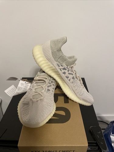 Adidas yeezy boost - adidas, v2