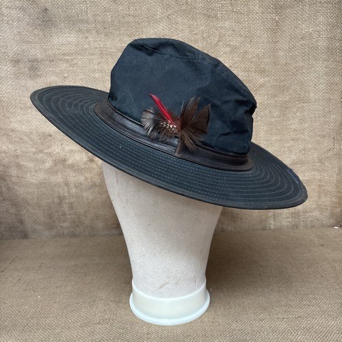 Cappello impermeabile vintage