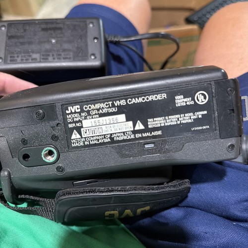 Videocamera vhs compatta jvc - videocamera,