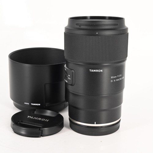 Tamron di iii macro - f2.8,
