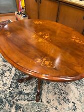 Tavolo da salotto intarsiato gambe tornite ‘800 ovale piano