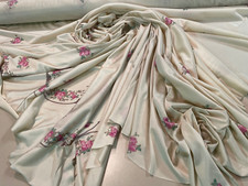 TESSUTO SCAMPOLO DI 4,10 METRI