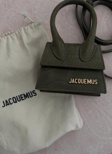 Jacquemus chiquito - jacquemus, le