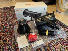 Illuminatore a LED Godox SL 150 III video 5600K