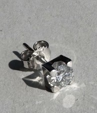 orecchino  Oro Bianco 18Kt e diamante naturale Certificato IGI da 0.36ct E color
