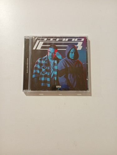 Piano silent bob - piano,