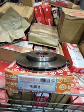 COPPIA DISCHI PER FORD ESCORT Mk5 RS2000 / XR3i ORION Mk3 1.8 BREMBO 09.5809.10