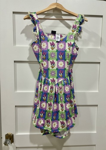 Disney parks daisy duck - parks,