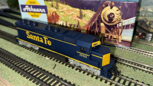 Locomotive diesel americaine - locomotive,