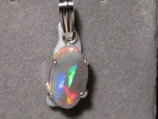 Lightning Ridge Opal Pendant -