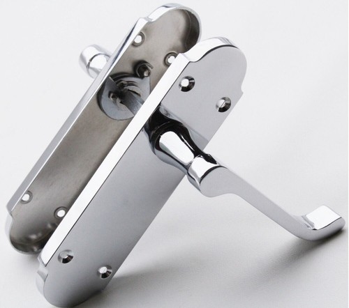 Maniglie per porte cromate