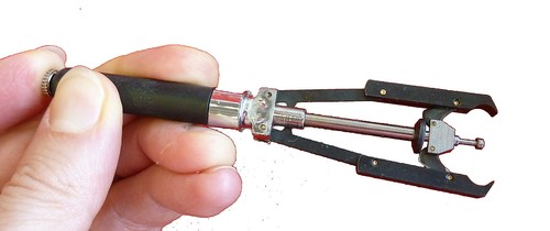 Micro estrattore per lancette