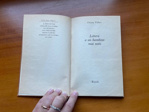 Book libro lettera un - a,