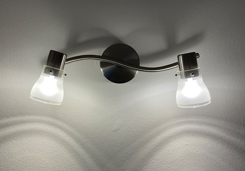 Coppia applique metallo e - metallo,