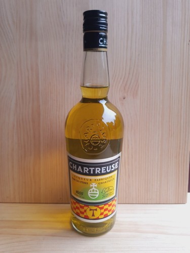 Bouteille chartreuse tau - la,