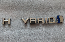 Toyota Yaris "HYBRID" scritta