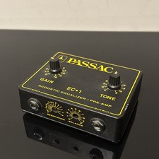 Preamplificatore equalizzatore