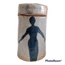 Vaso in cemento fatto a mano