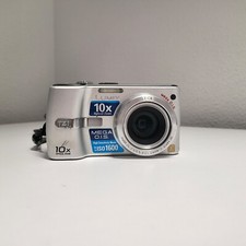 Panasonic LUMIX DMC-TZ1 con