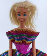 Malibu Barbie bambola vintage anni 70 Mattel con abito arcobaleno scintillante anni 80