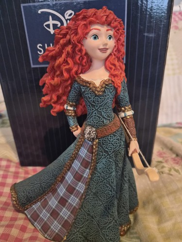 Disney showcase haute - showcase, couture