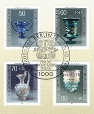 GERMANIA BERLINO 1986 ANTICHI OGGETTI IN VETRO 4 VAL. Cat.U.726-729