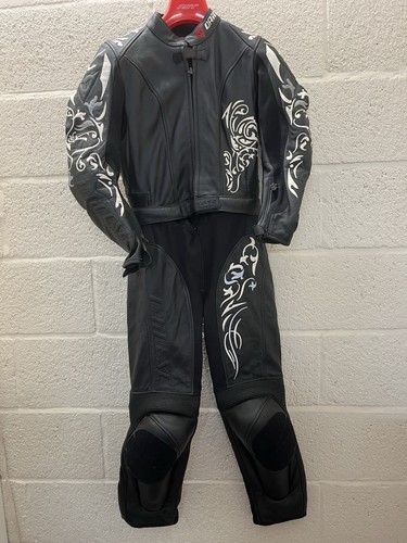 Dainese tatuaggio donna - tatuaggio,