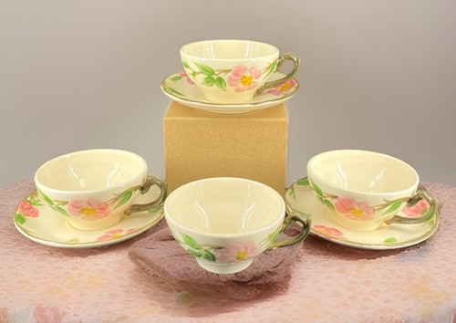 Set tazze 3 piattini - e,