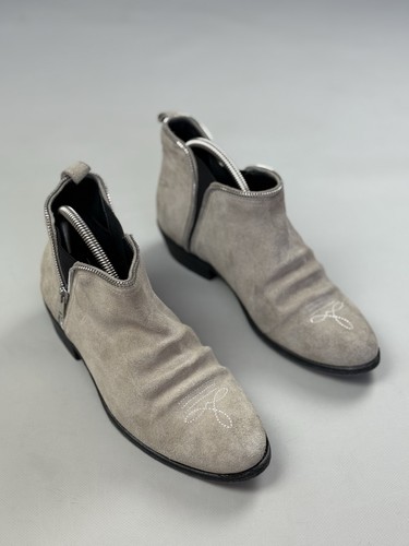 Scarpe stivaletti scamosciati