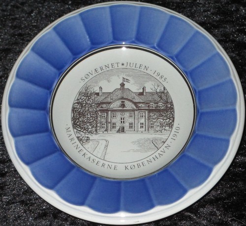 1985 royal copenhagen fayence - royal,