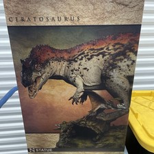 Linea dinosauri Sideshow: 200363 Ceratosaurus L46,9CM. Raro. Edizione Limitata