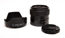 Sony E 35 mm f/1.8 E OSS per
