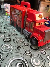 Cars Disney camion Mack