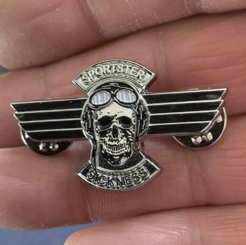 Winged skull biker pin badge - skull,