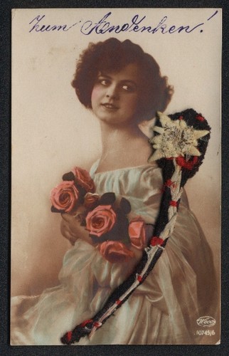 Cartolina fiori secchi donna