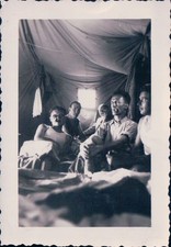 FOTO ALPINISTI IN TENDA ALLE